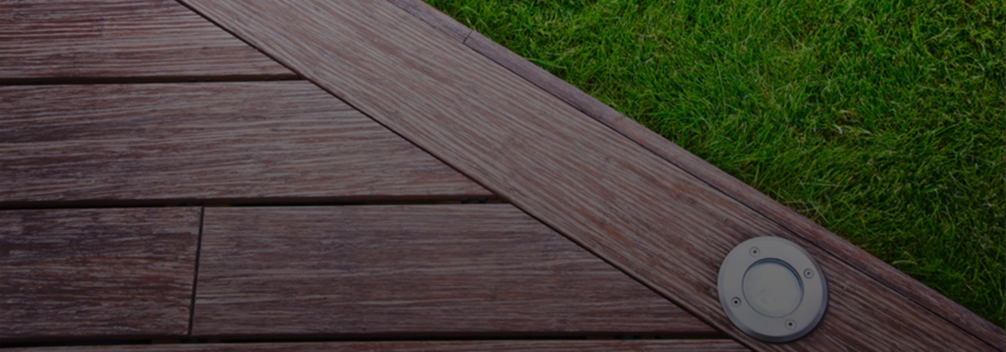 Sistema con clips a scomparsa fissate su morale