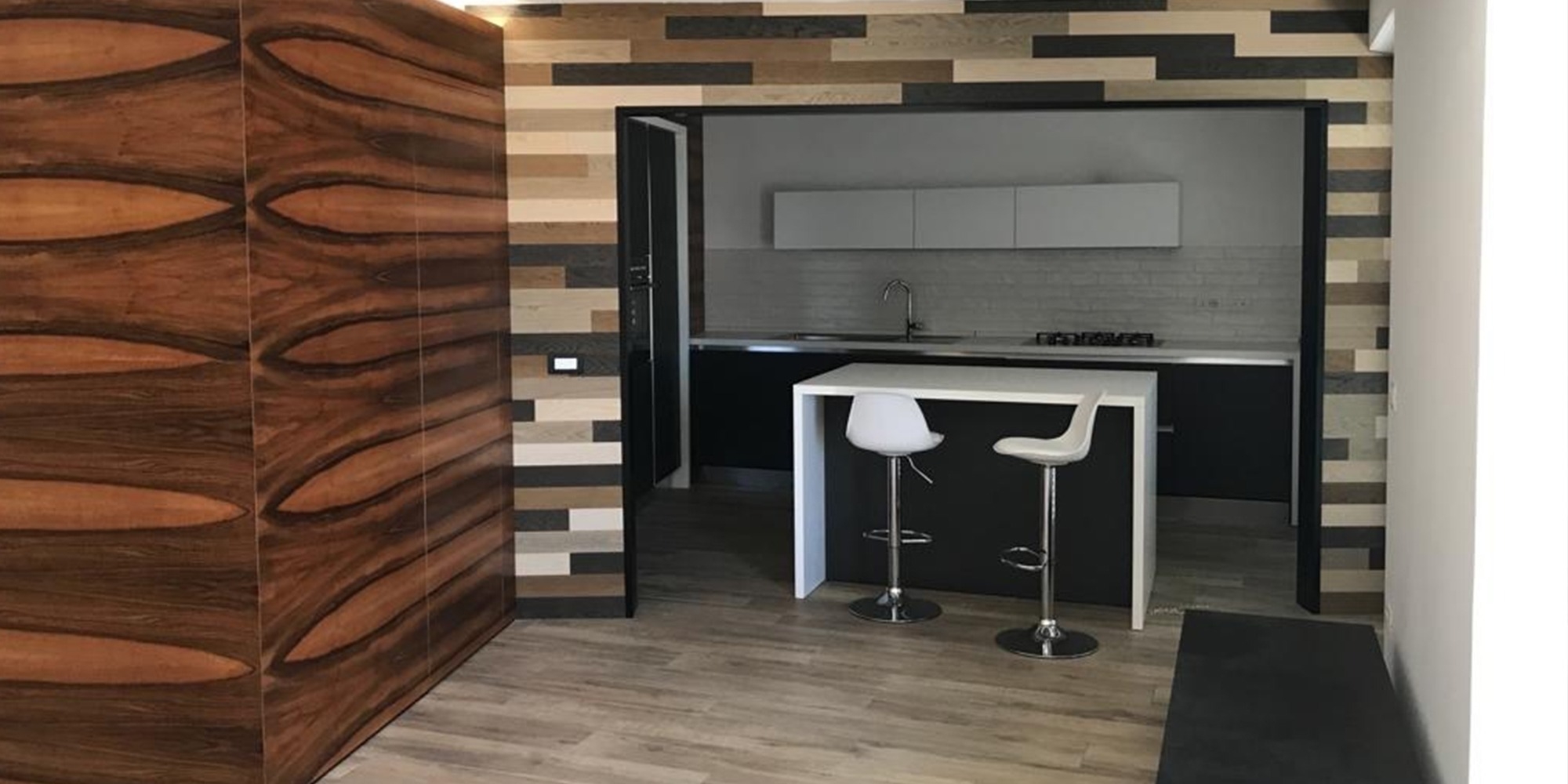 RIVESTIMENTI A PARETE