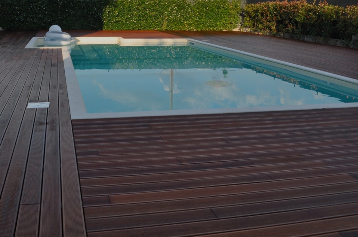 Parquet decking iroko